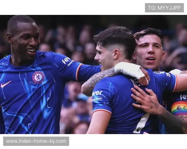 阿斯顿维拉迎战切尔西 主场以防守反击应对 阿斯顿维拉迎战切尔西 主场以防守反击应对